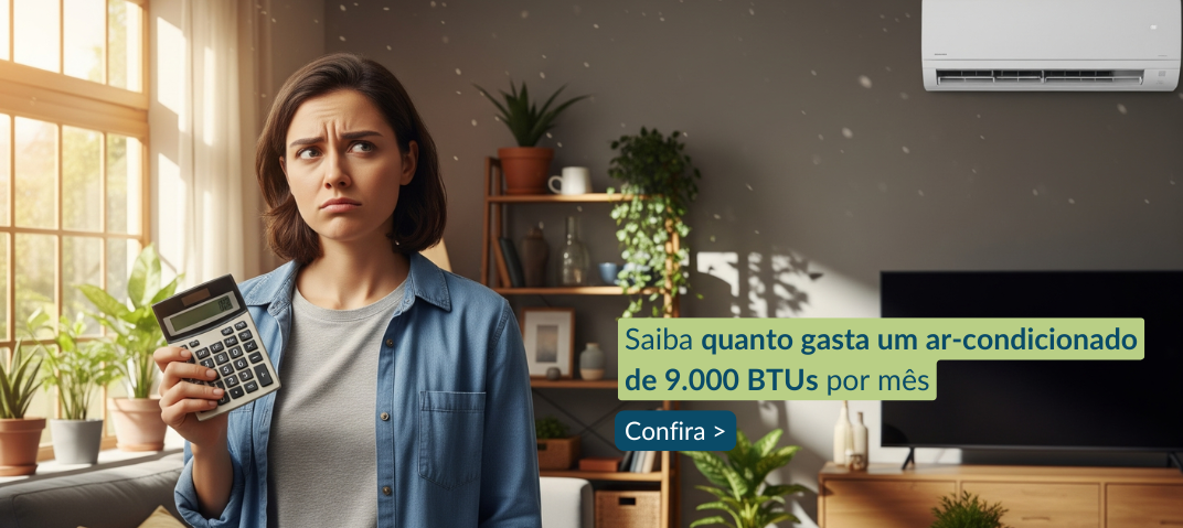 Jovem com calculadora na mão para saber quanto gasta um ar-condicionado de 9.000 BTUs