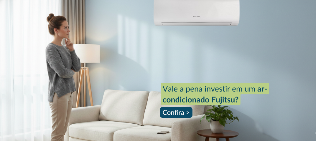 Mulher olhando para ar-condicionado Fujitsu